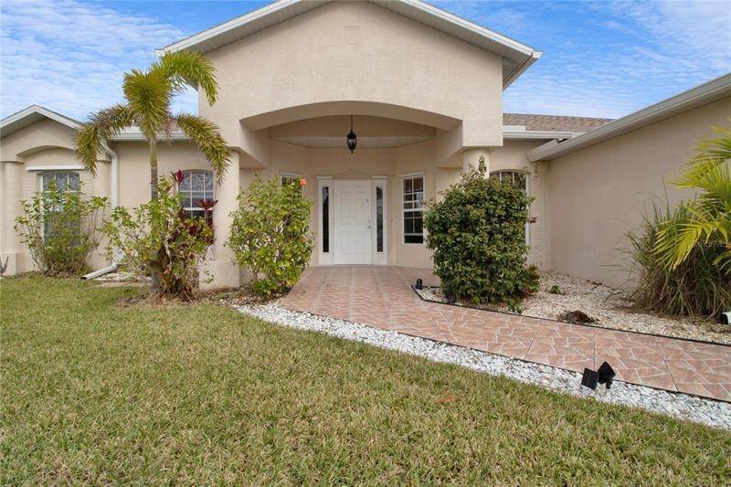 4. Single Family Homes for Sale at 17082 EDGEWATER DRIVE Port Charlotte, Florida 33948 United States