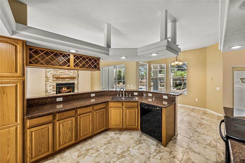 18. Single Family Homes for Sale at 18644 AUTUMN LAKE BOULEVARD 18644 AUTUMN LAKE BOULEVARD Hudson, Florida 34667 United States