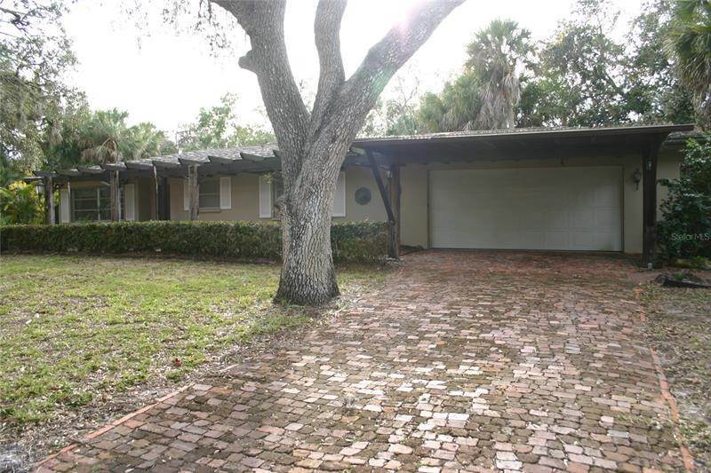 Single Family Homes for Sale at 5166 OXFORD DRIVE Sarasota, Florida 34242 United States