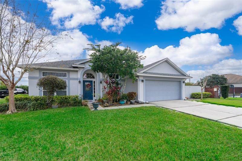 Single Family Homes for Sale at 10921 PIPING ROCK CIRCLE Orlando, Florida 32817 United States
