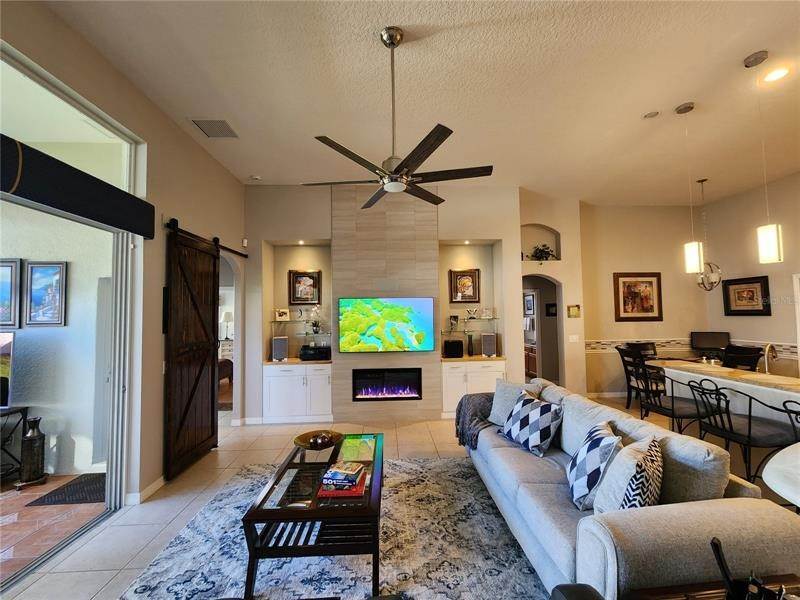 12. Single Family Homes for Sale at 449 PICKFAIR TERRACE Lake Mary, Florida 32746 United States