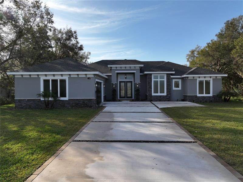 1. Single Family Homes for Sale at 1586 MARTIN LUTHER KING BLVD NE Winter Haven, Florida 33881 United States
