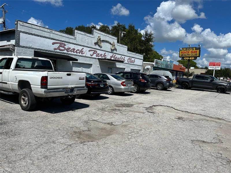 4. Commercial for Sale at 3637 S MANHATTAN AVENUE Tampa, Florida 33629 United States