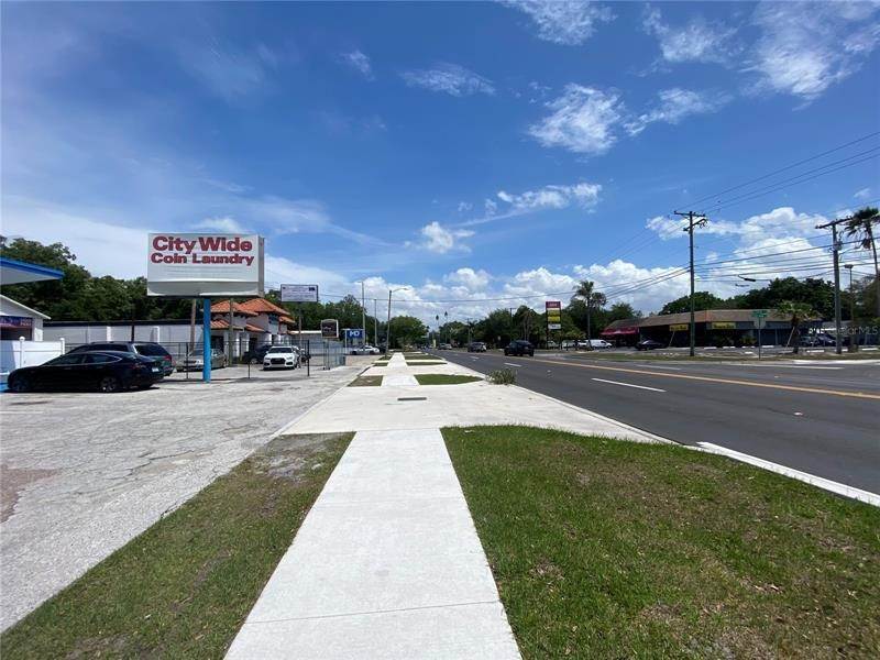 13. Commercial for Sale at 3333 W GANDY BOULEVARD Tampa, Florida 33611 United States