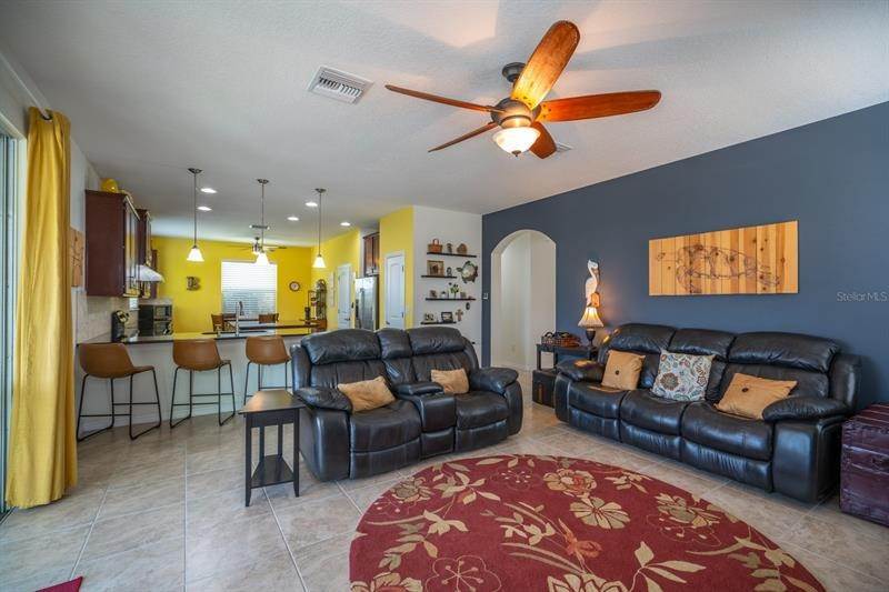 10. Single Family Homes for Sale at 426 BAHAMA GRANDE BOULEVARD Apollo Beach, Florida 33572 United States