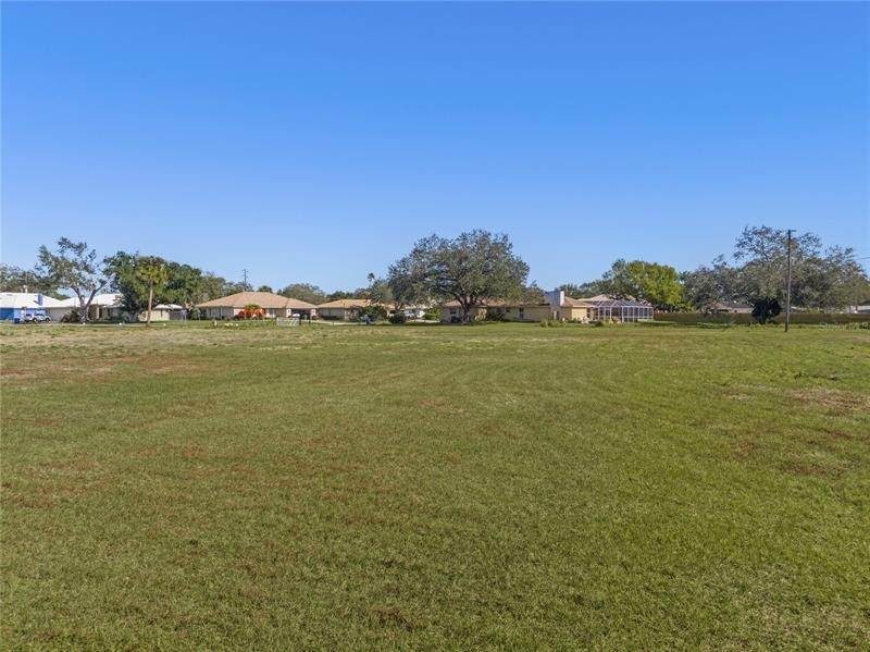 11. Commercial for Sale at 2301 S TAMIAMI TRAIL Nokomis, Florida 34275 United States