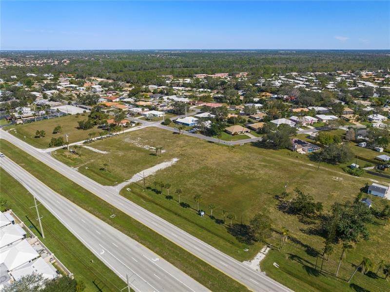 4. Commercial for Sale at 2301 S TAMIAMI TRAIL Nokomis, Florida 34275 United States