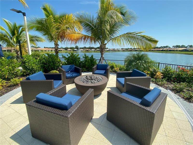 10. Single Family Homes for Sale at 20279 SYMPHONY PLACE Venice, Florida 34293 United States