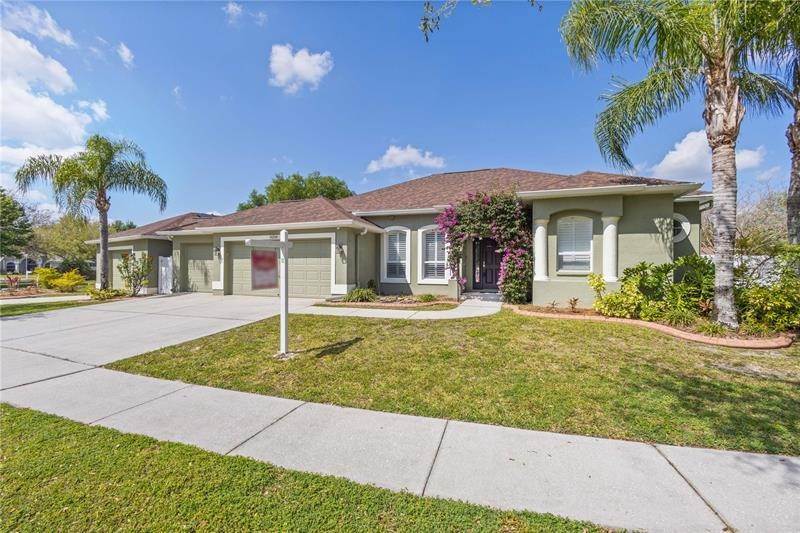 Single Family Homes for Sale at 14208 CREEK RUN DRIVE Riverview, Florida 33579 United States