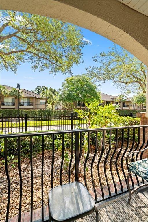 9. Single Family Homes for Sale at 501 KNIGHTS RUN AVENUE 4111 Tampa, Florida 33602 United States