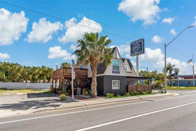 2. Commercial for Sale at 7001 GULF BOULEVARD St. Pete Beach, Florida 33706 United States