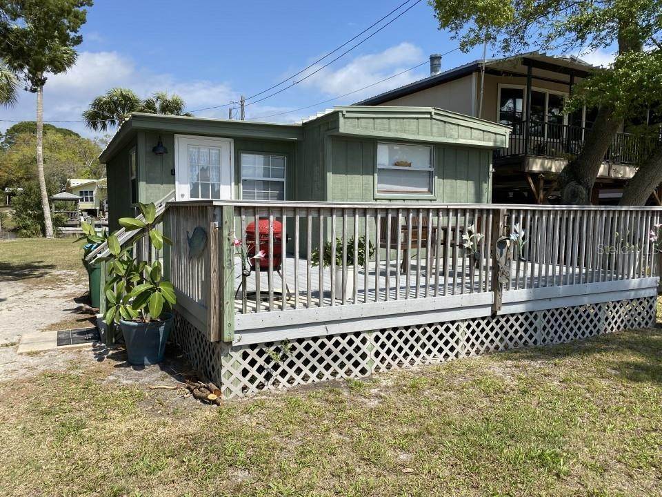 Single Family Homes for Sale at 1173 PALMETTO DRIVE Cedar Key, Florida 32625 United States
