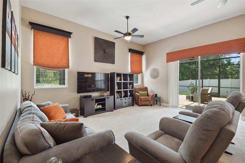 12. Single Family Homes for Sale at 3465 DEER OAK CIRCLE Oviedo, Florida 32766 United States