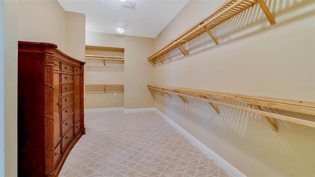 14. Single Family Homes for Sale at 102 S VIRGINIA AVENUE 110 Winter Park, Florida 32789 United States