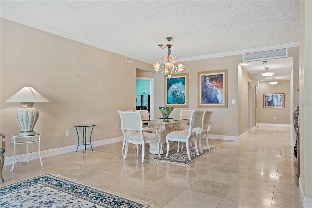 11. Single Family Homes for Sale at 1 BEACH DRIVE 1714 St. Petersburg, Florida 33701 United States