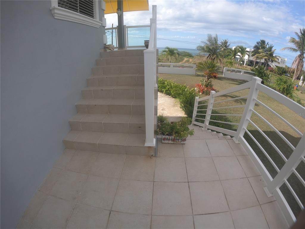 16. Single Family Homes for Sale at C. 2 CALLE PACIFICO OCEAN FRONT 310069 Vega Baja, 00694 Puerto Rico