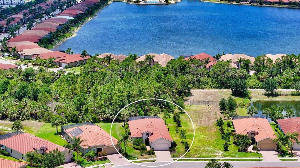 5. Single Family Homes for Sale at 415 PADOVA WAY North Venice, Florida 34275 United States