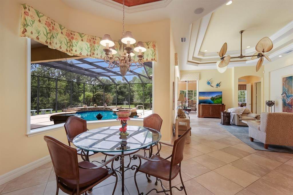 17. Single Family Homes for Sale at 13203 LOST KEY PLACE Lakewood Ranch, Florida 34202 United States