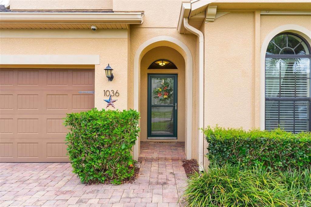 5. Single Family Homes for Sale at 1036 FOUNTAIN COIN LOOP L Orlando, Florida 32828 United States