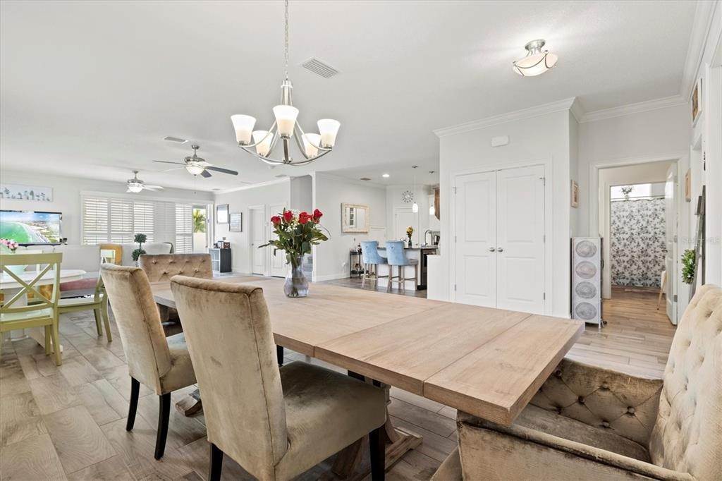 8. Single Family Homes for Sale at 6409 COQUINA ISLAND COVE Apollo Beach, Florida 33572 United States