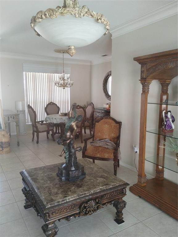 16. Single Family Homes for Sale at 5848 SANDY POINTE DRIVE Sarasota, Florida 34233 United States