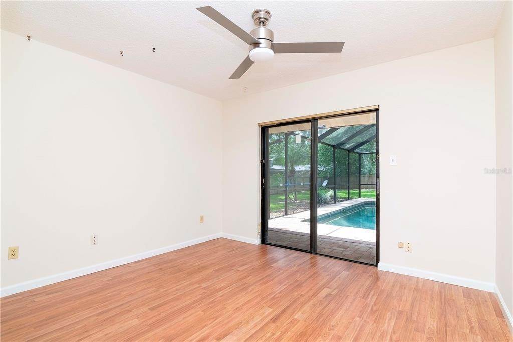 15. Single Family Homes for Sale at 2501 REGAL OAKS LANE Lutz, Florida 33559 United States