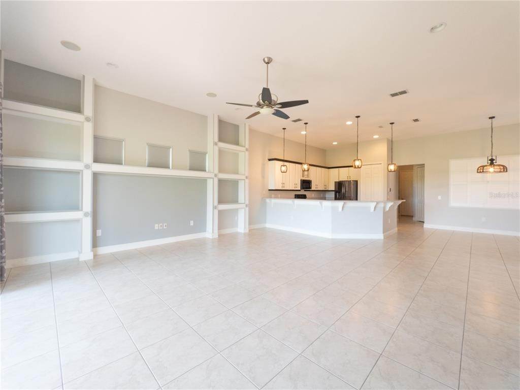 5. Single Family Homes for Sale at 322 SALT MARSH LANE Groveland, Florida 34736 United States