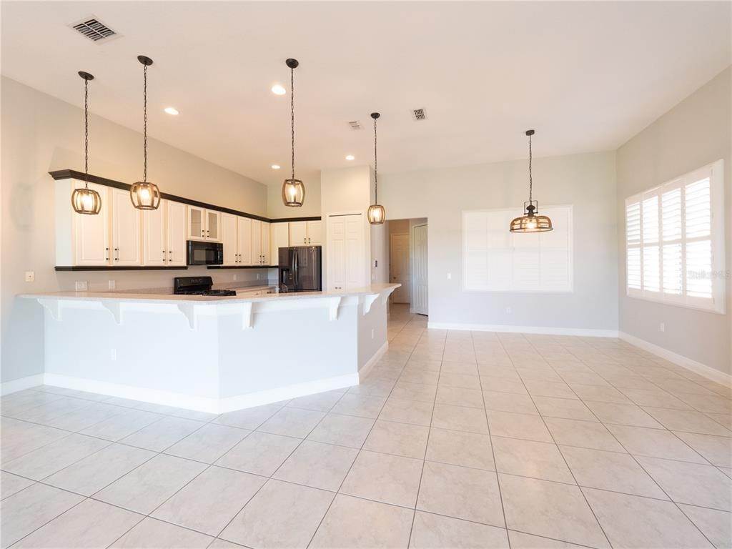 8. Single Family Homes for Sale at 322 SALT MARSH LANE Groveland, Florida 34736 United States