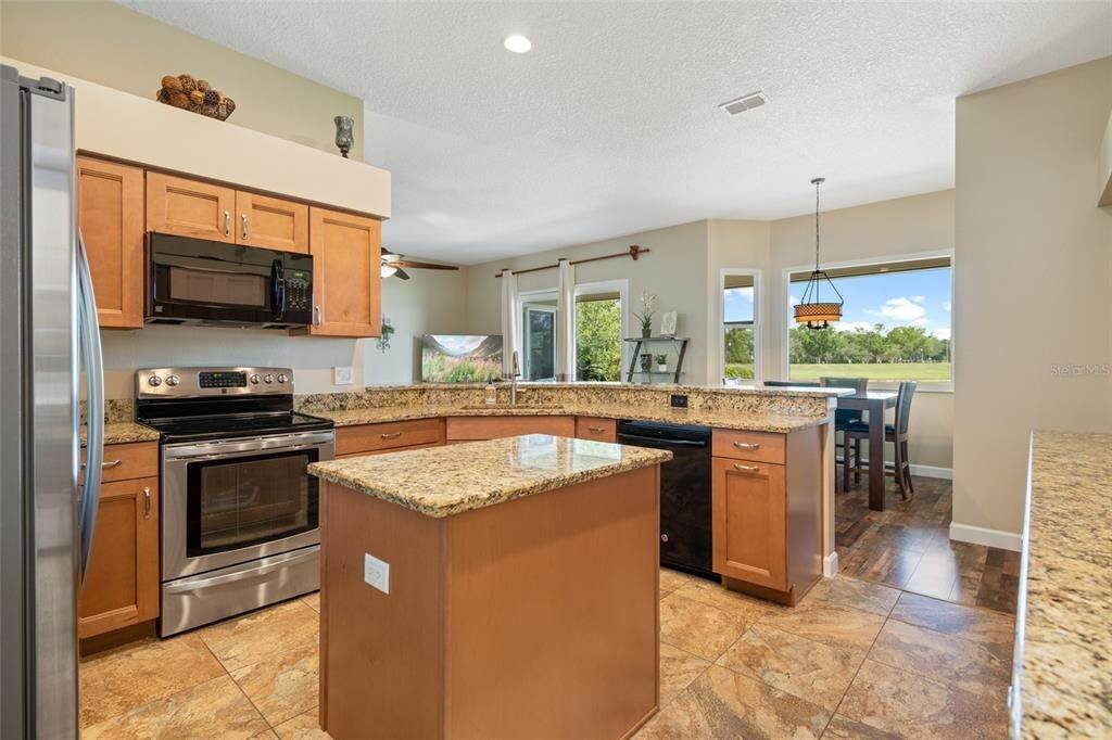 15. Single Family Homes for Sale at 1930 WESTBOURNE DRIVE Oviedo, Florida 32765 United States
