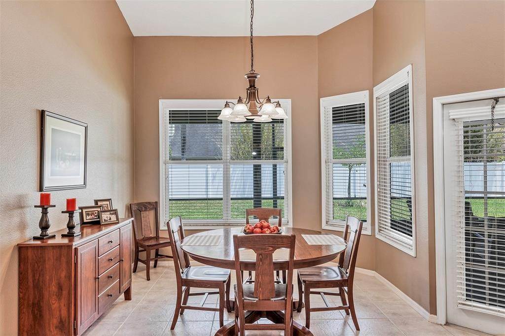 9. Single Family Homes for Sale at 3771 GATLIN PLACE CIRCLE Orlando, Florida 32812 United States