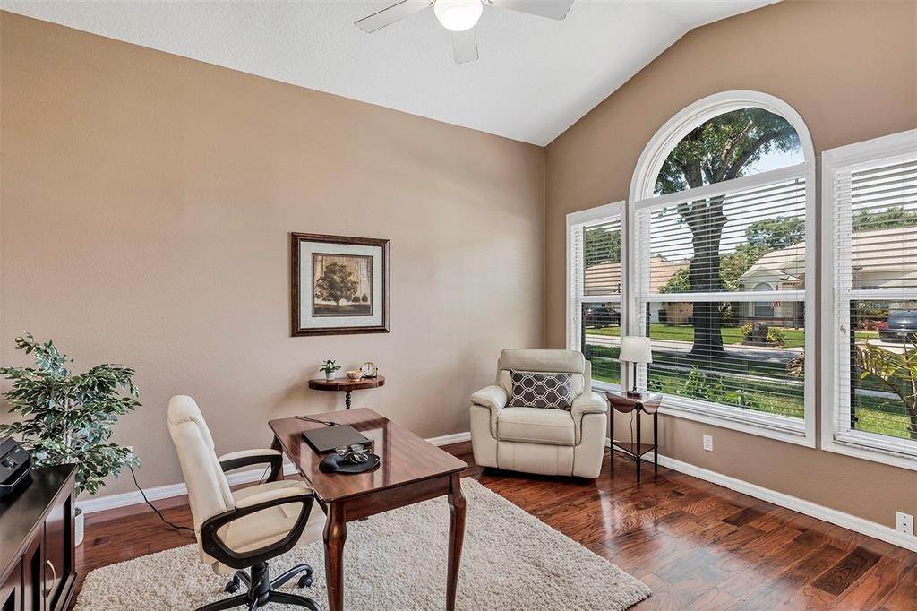 19. Single Family Homes for Sale at 3771 GATLIN PLACE CIRCLE Orlando, Florida 32812 United States