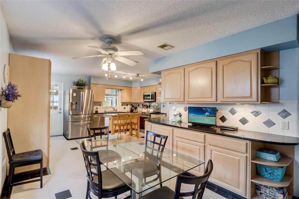 17. Single Family Homes for Sale at 627 GILBERT ROAD Winter Park, Florida 32792 United States