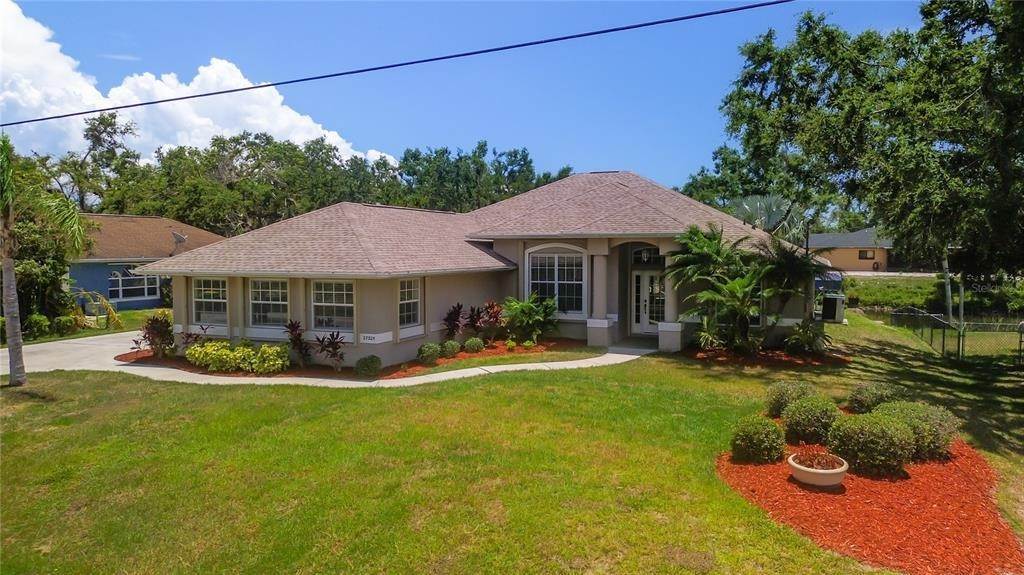 Single Family Homes for Sale at 27325 NEAPTIDE DRIVE Punta Gorda, Florida 33983 United States