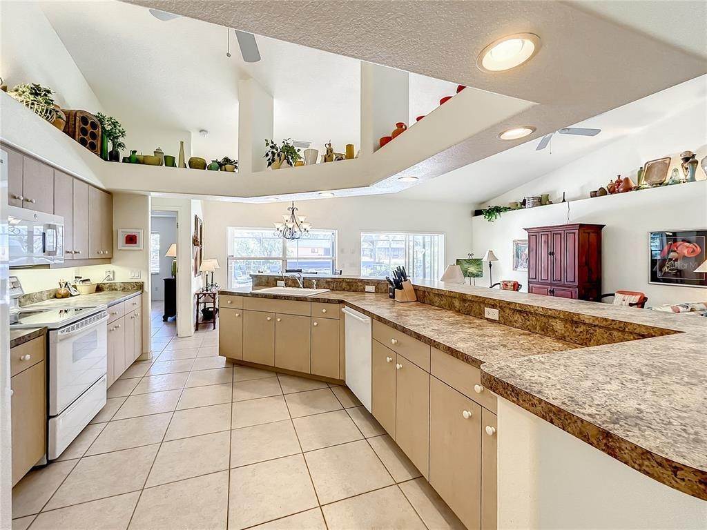 18. Single Family Homes for Sale at 27325 NEAPTIDE DRIVE Punta Gorda, Florida 33983 United States