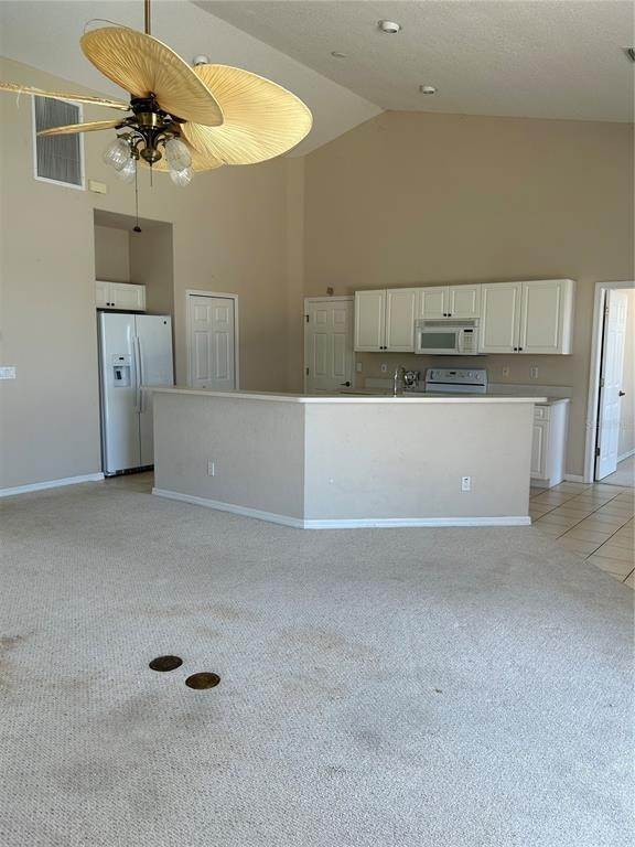 20. Single Family Homes for Sale at 532 ARCHER PARKWAY Cape Coral, Florida 33904 United States