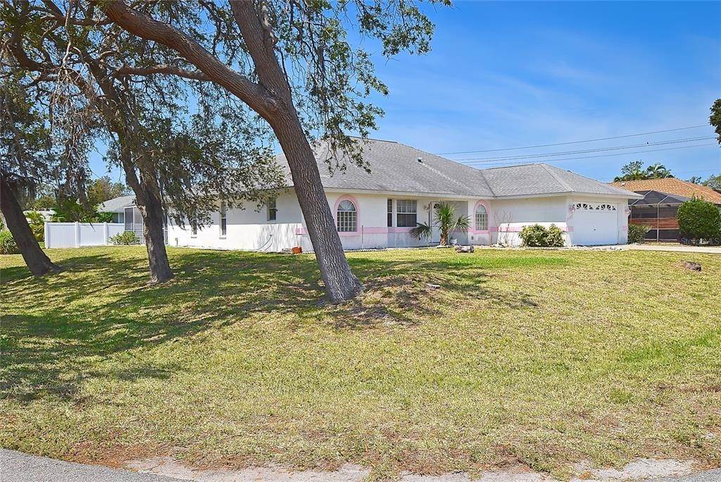 12. Single Family Homes for Sale at 3880 SECOR ROAD Venice, Florida 34293 United States