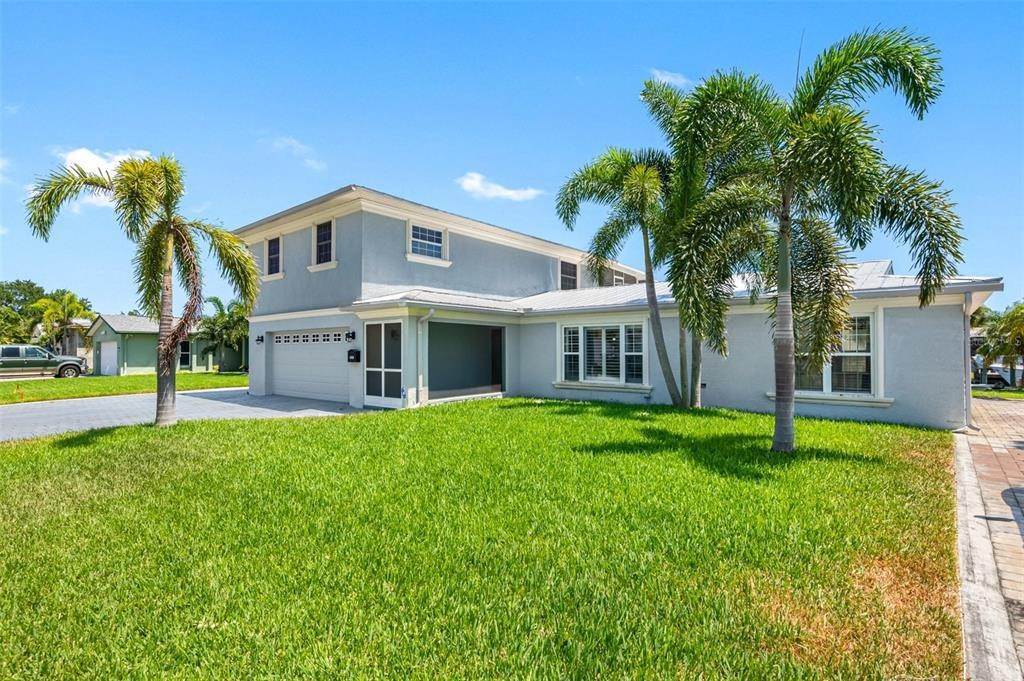 6. Single Family Homes for Sale at 1416 49TH AVENUE St. Petersburg, Florida 33703 United States