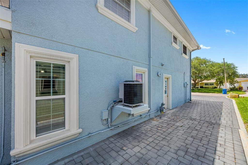 8. Single Family Homes for Sale at 1416 49TH AVENUE St. Petersburg, Florida 33703 United States