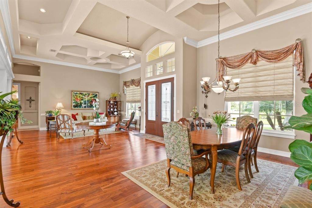 13. Single Family Homes for Sale at 11201 WILLOW GARDENS DRIVE Windermere, Florida 34786 United States