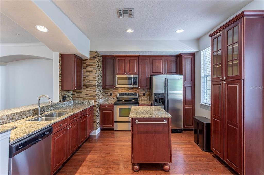 9. Single Family Homes for Sale at 1750 PROSPECT AVENUE Orlando, Florida 32814 United States