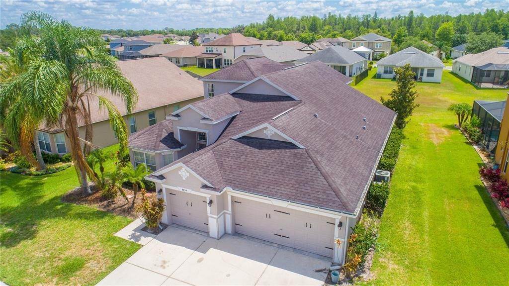 6. Single Family Homes for Sale at 4654 POINTE O WOODS DRIVE Wesley Chapel, Florida 33543 United States