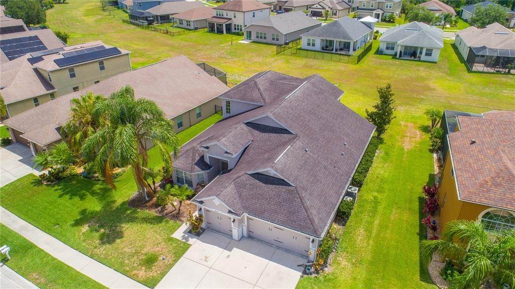 7. Single Family Homes for Sale at 4654 POINTE O WOODS DRIVE Wesley Chapel, Florida 33543 United States