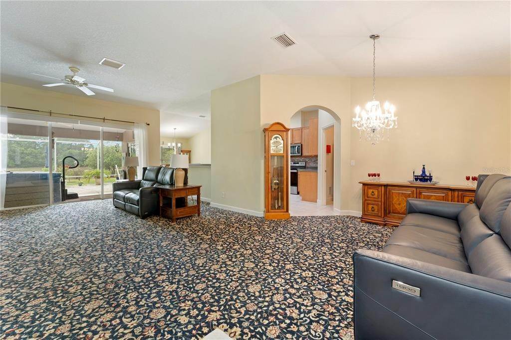 4. Single Family Homes for Sale at 2001 BAYSIDE AVENUE Mount Dora, Florida 32757 United States