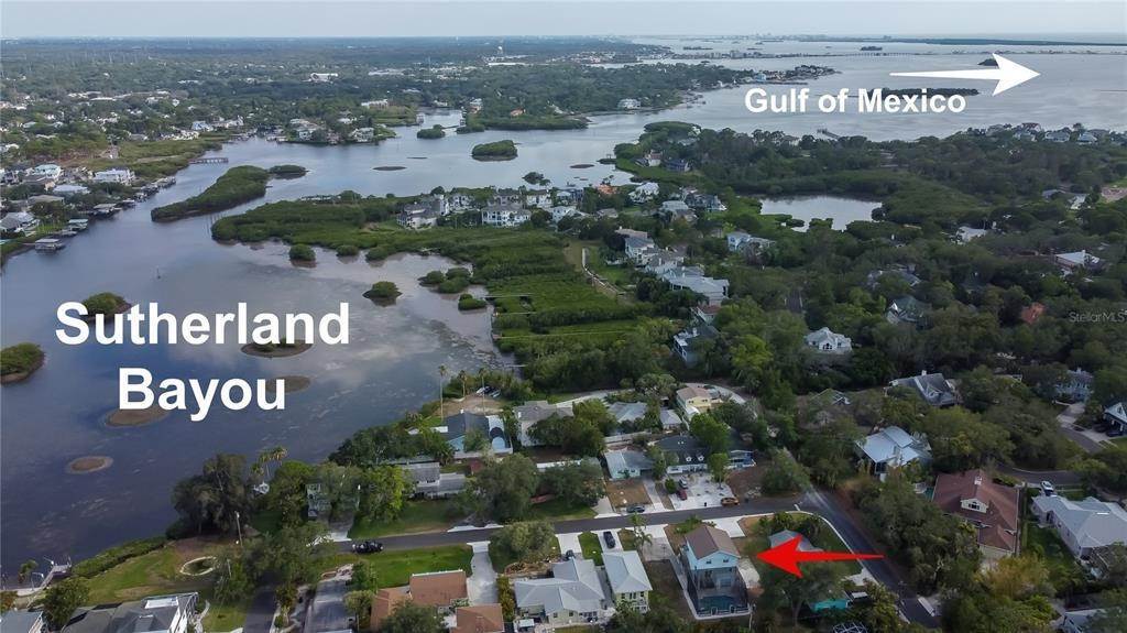 3. Single Family Homes for Sale at 130 FLORIDA BOULEVARD Crystal Beach, Florida 34681 United States