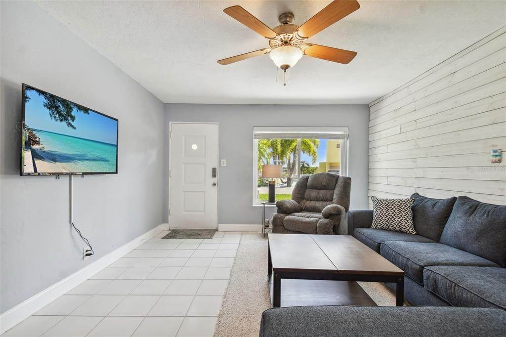 10. Single Family Homes for Sale at 675 182ND AVENUE Redington Shores, Florida 33708 United States