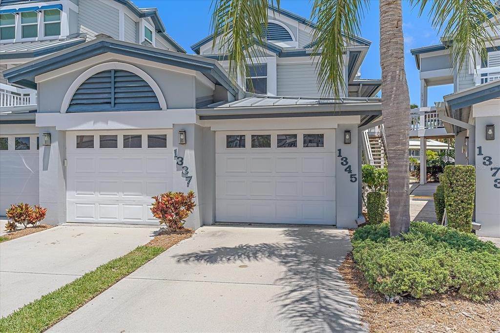 1. Single Family Homes for Sale at 1345 SIESTA BAYSIDE DRIVE 1345-F Sarasota, Florida 34242 United States