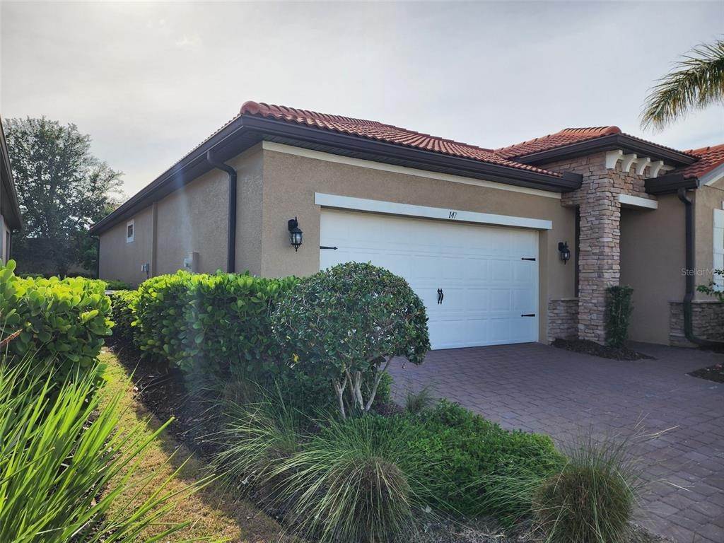 2. Single Family Homes for Sale at 147 VENTOSA PLACE Nokomis, Florida 34275 United States