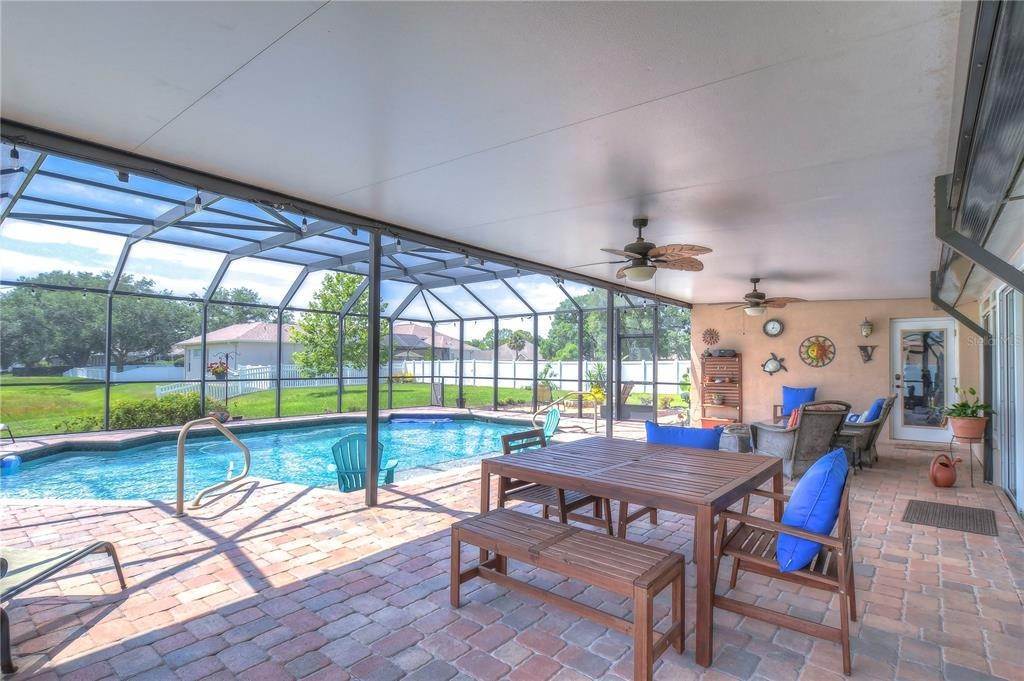 6. Single Family Homes for Sale at 2653 N SHIPSTON AVENUE New Port Richey, Florida 34655 United States
