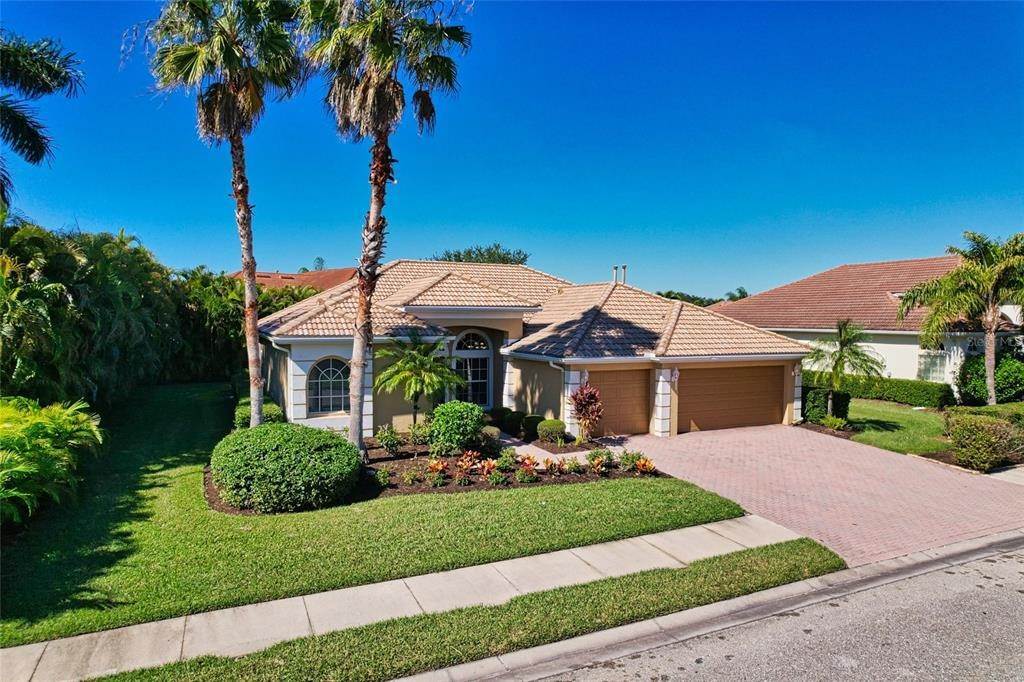 3. Single Family Homes for Sale at 2888 GRAZELAND DRIVE Sarasota, Florida 34240 United States