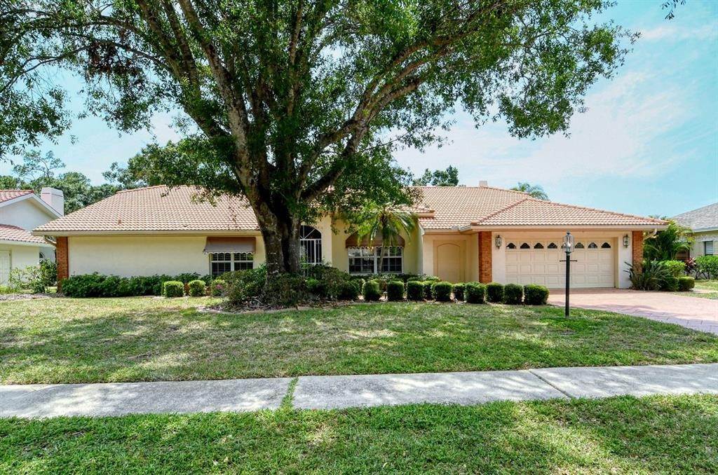 2. Single Family Homes for Sale at 7812 BROADMOOR PINES BOULEVARD Sarasota, Florida 34243 United States